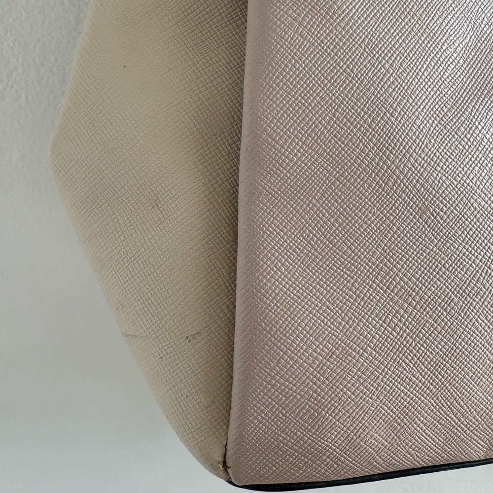 GUESS Blush Purse - Picture 4 of 8